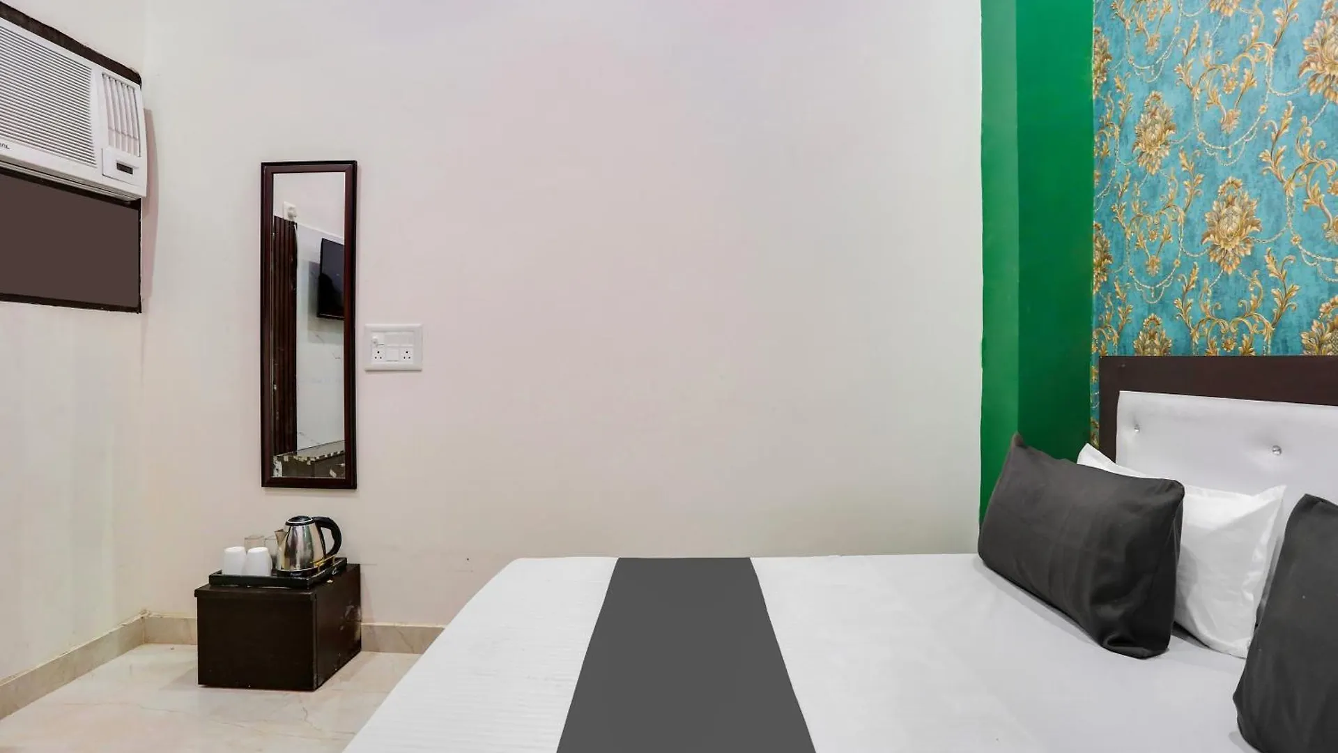 Super Hotel O Metro Inn Delhi